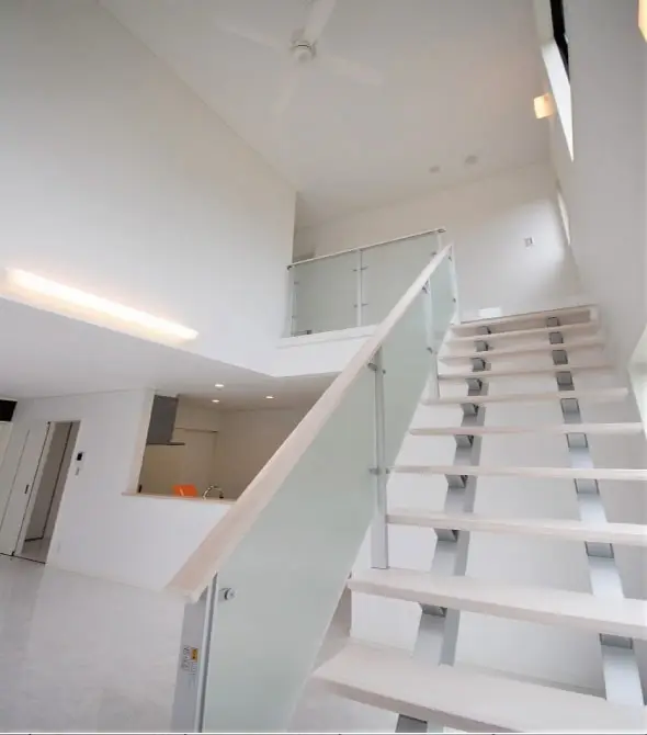 スケルトン階段デザイン画像5-千葉市の完全自由設計住宅販売会社-ウィッシュホーム株式会社